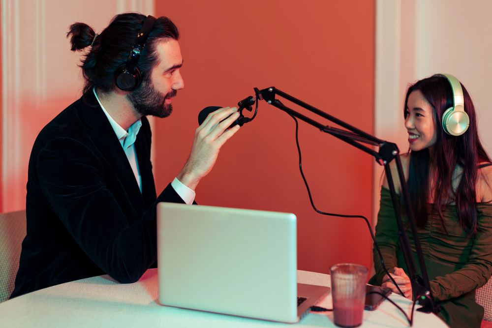 Jak przygotować intro do podcastu i czy warto to robić?