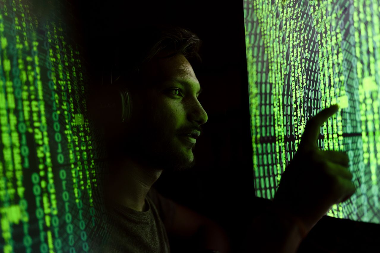 Oznaczanie treści wygenerowanych przez sztuczną inteligencję